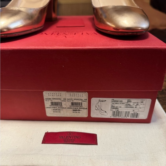 Valentino Garavani patent leather pumps - Picture 7 of 8